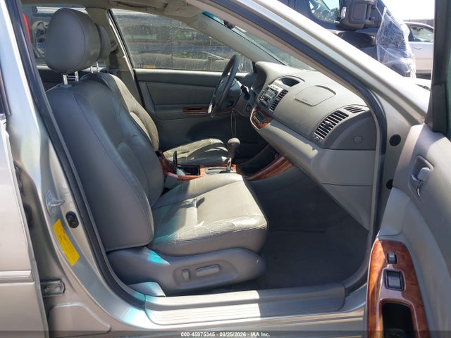 صورة 5 لـ 2002 Toyota CAMRY XLE