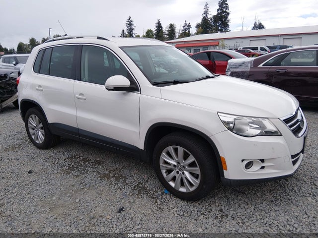 2009 VOLKSWAGEN TIGUAN SE/SEL