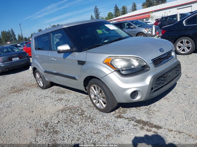 2013 KIA SOUL +