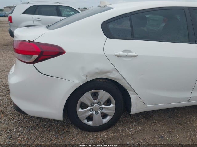 2017 KIA FORTE LX 6