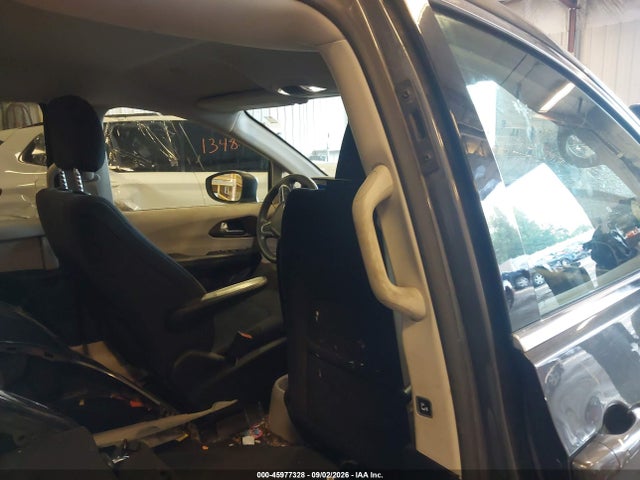 2017 CHRYSLER PACIFICA TOURING 8