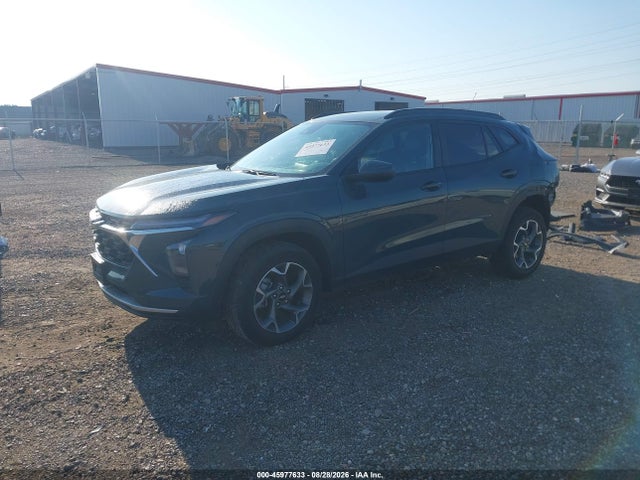 2025 CHEVROLET TRAX FWD LT 2