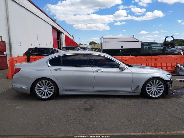 2018 BMW 740I 14