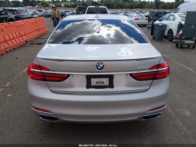 2018 BMW 740I 17