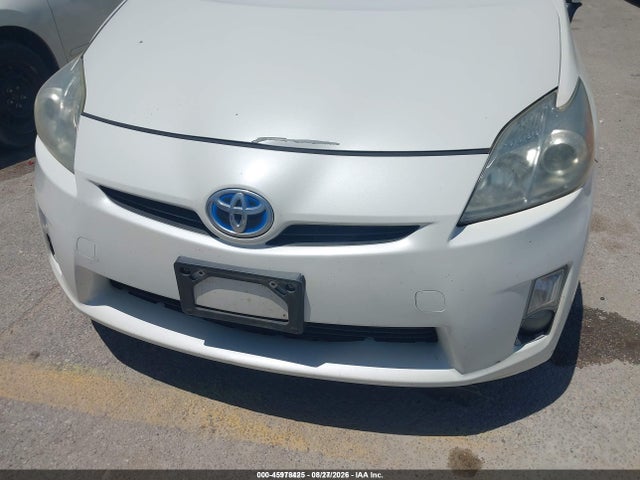 صورة 6 لـ 2010 Toyota PRIUS III