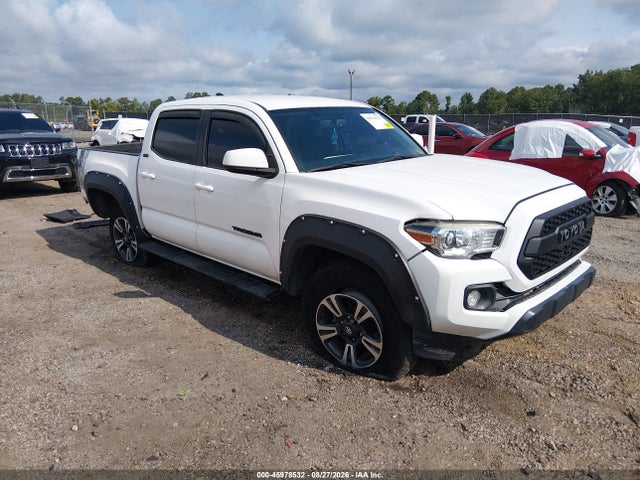 2017 TOYOTA TACOMA SR5 V6