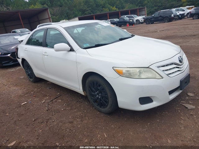 2010 TOYOTA CAMRY LE