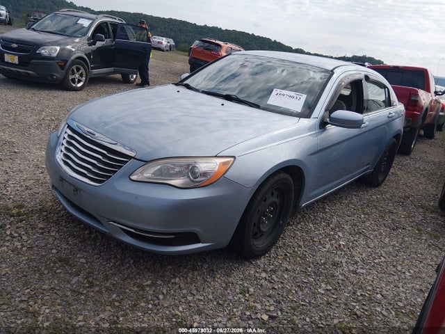 صورة 2 لـ 2012 Chrysler 200 TOURING