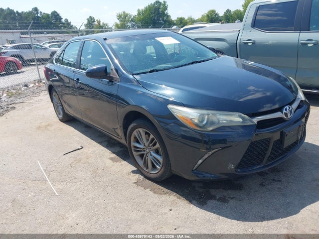 2016 TOYOTA CAMRY SE