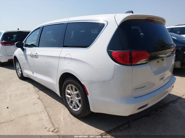 2023 CHRYSLER VOYAGER LX 3