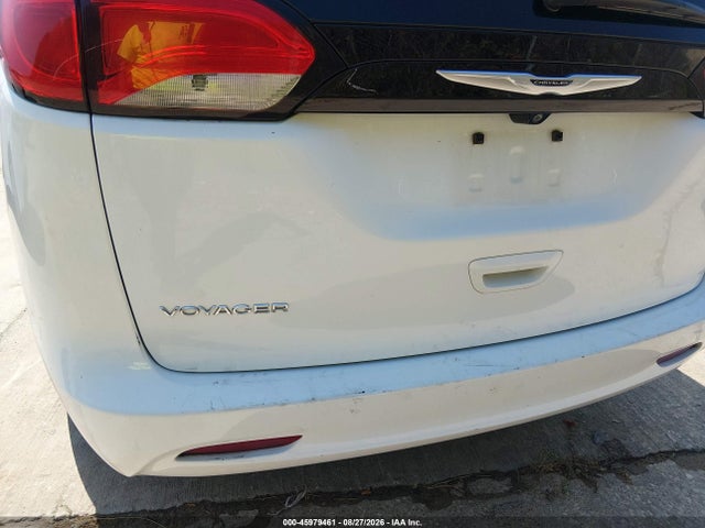 2023 CHRYSLER VOYAGER LX 6