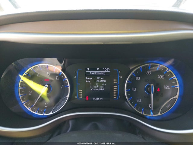 2023 CHRYSLER VOYAGER LX 7