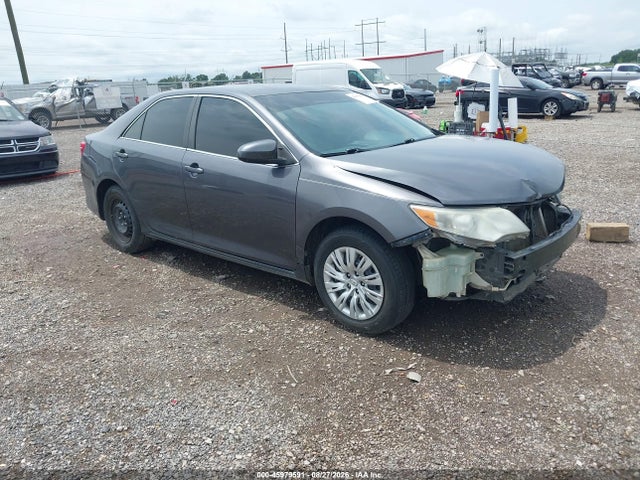 2013 TOYOTA CAMRY LE