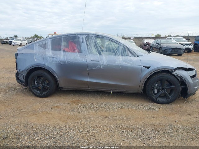 2026 TESLA MODEL Y PREMIUM REAR-WHEEL DRIVE/REAR-WHEEL DRIVE 18