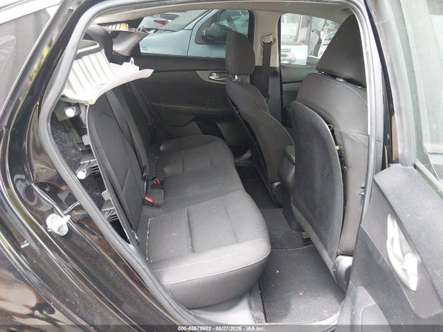 صورة 8 لـ 2019 KIA FORTE LXS