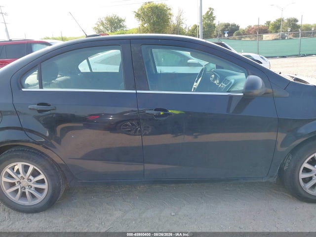 2019 CHEVROLET SONIC LT AUTO 13