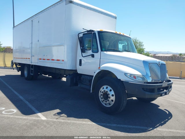 2019 INTERNATIONAL DURASTAR 4300 