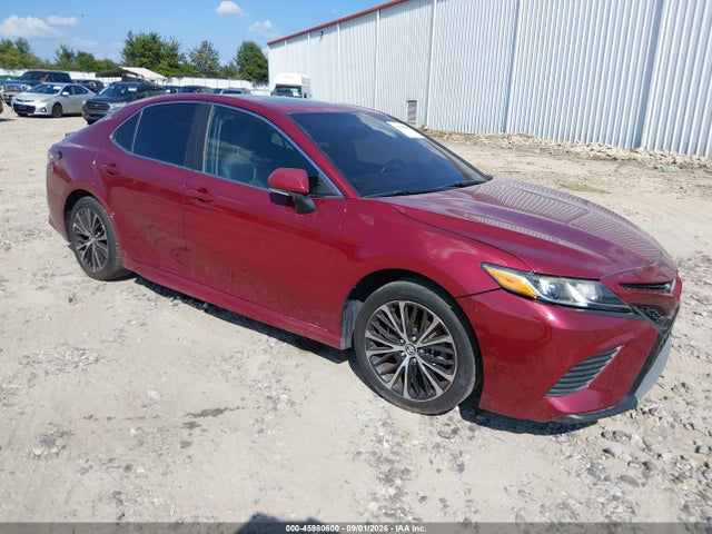 2018 TOYOTA CAMRY SE