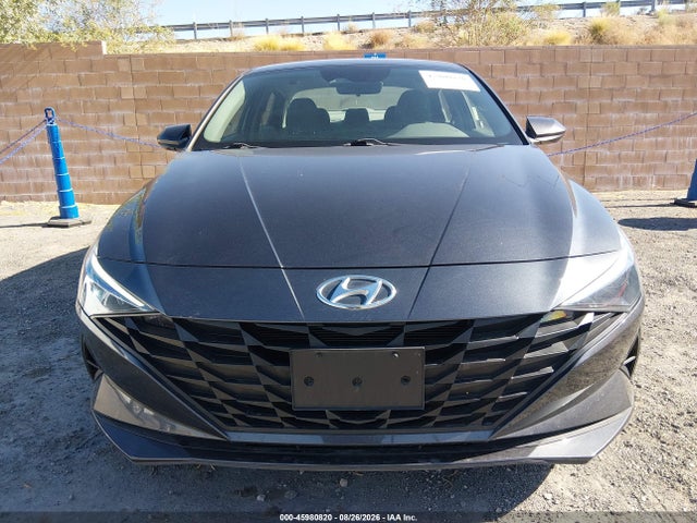 2021 HYUNDAI ELANTRA SE 12