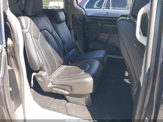 2017 CHRYSLER PACIFICA TOURING-L PLUS 19