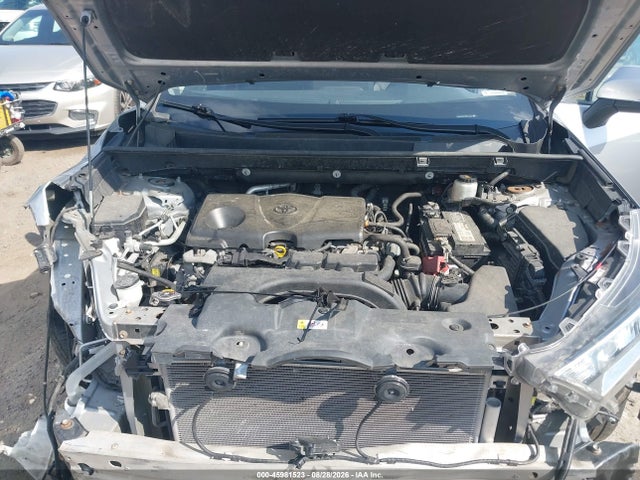 2021 TOYOTA RAV4 XLE 10