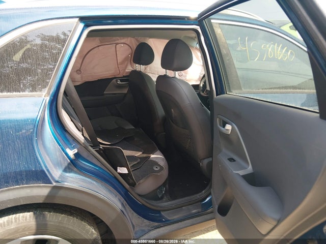 2019 KIA NIRO LX 8