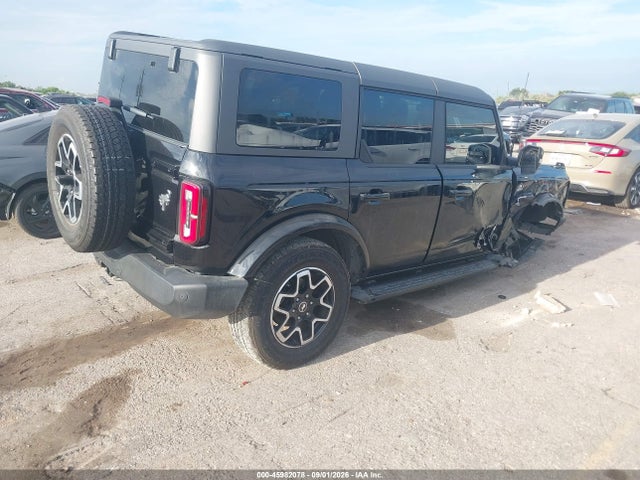 2023 FORD BRONCO OUTER BANKS 4