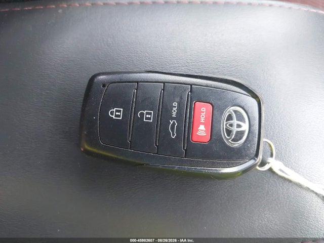 2023 TOYOTA COROLLA SE 11