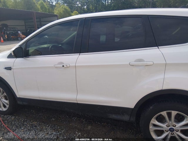 2019 FORD ESCAPE SE 14