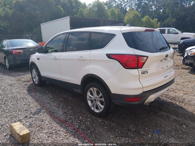 2019 FORD ESCAPE SE 3