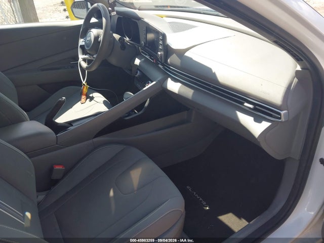2023 HYUNDAI ELANTRA SEL 5
