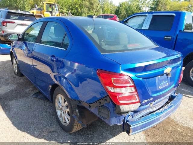 2020 Chevrolet SONIC 照片 3