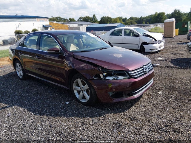 2013 VOLKSWAGEN PASSAT 2.0L TDI SE