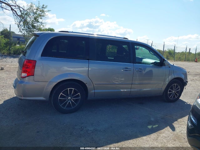 2017 DODGE GRAND CARAVAN SXT 13