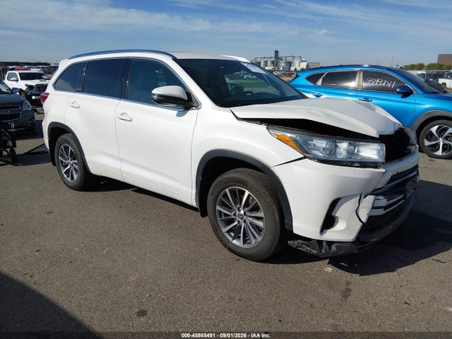 2017 TOYOTA HIGHLANDE XLE