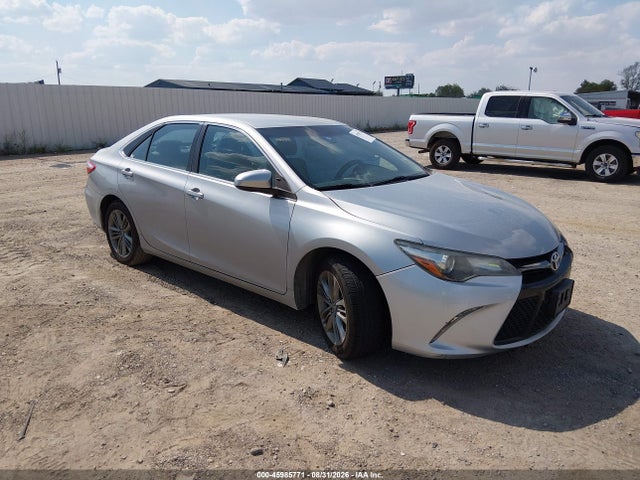2016 TOYOTA CAMRY SE