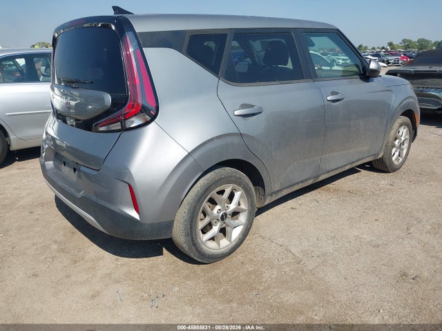 2023 KIA SOUL LX 4