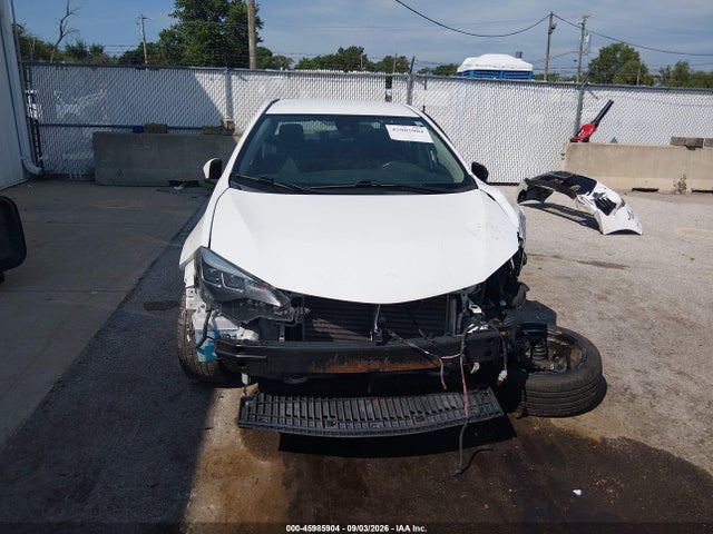 2018 TOYOTA COROLLA SE 13