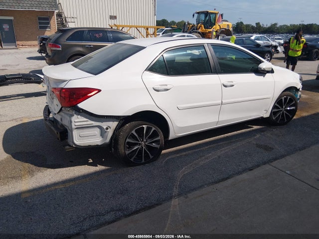 2018 TOYOTA COROLLA SE 4