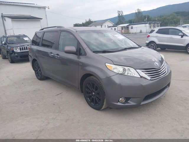 2017 TOYOTA SIENNA XLE 7 PASSENGER