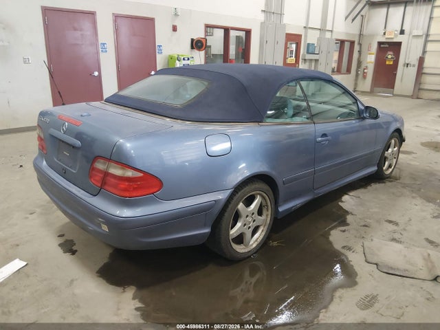 2000 Mercedes-BENZ CLK — фото 4