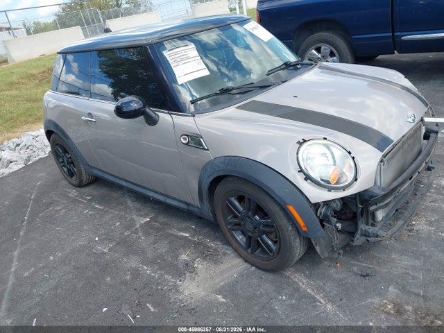 2012 MINI COOPER 