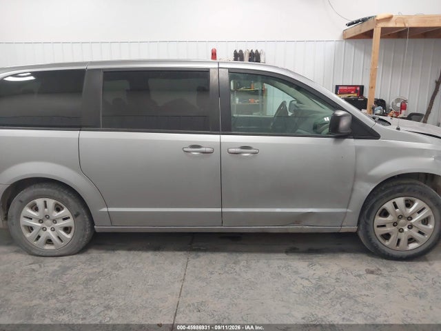 2018 DODGE GRAND CARAVAN SE 13