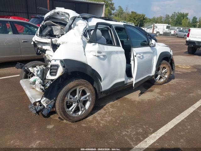 2023 HYUNDAI KONA SEL 4