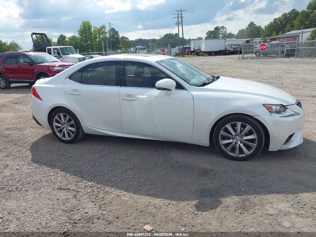 2014 Lexus IS 250 photo 13