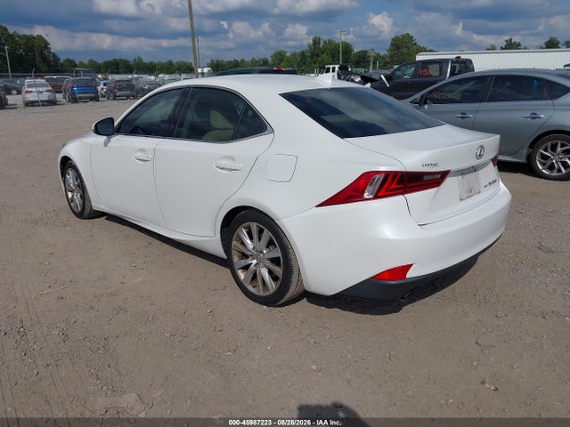 2014 Lexus IS 250 photo 3