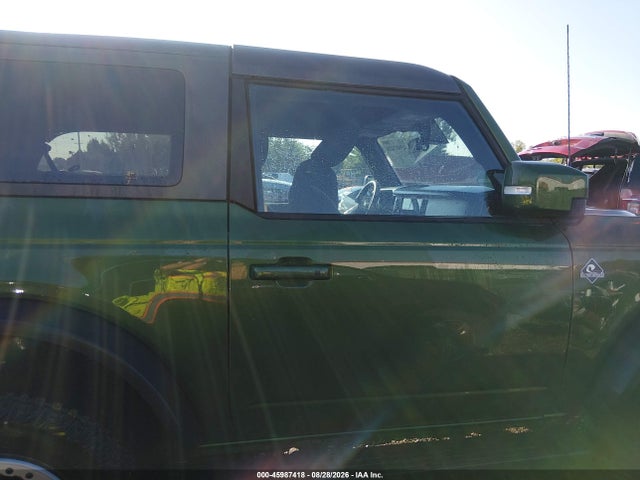 2023 FORD BRONCO OUTER BANKS 13