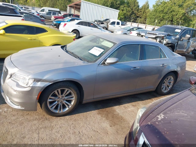 2018 Chrysler 300 TOURING 照片 14