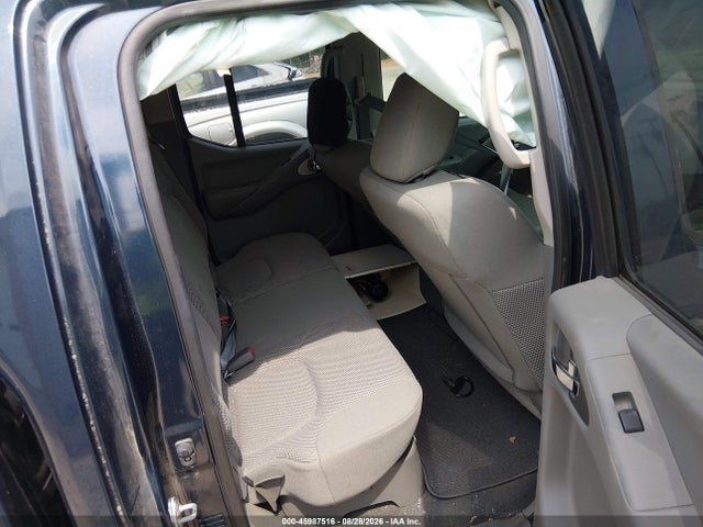 2021 NISSAN FRONTIER SV 4X4 8