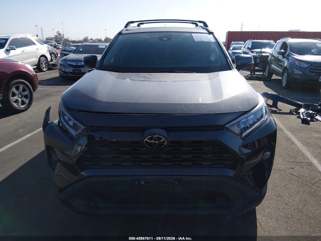 2021 TOYOTA RAV4 XLE 12